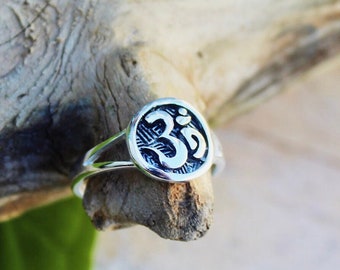Yoga gift, om ring, meditation jewelry, Hindu symbol, aum symbol, call to the universe, seed mantra, connects to 7th or crown chakra