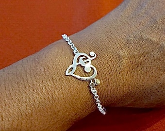 Music note bracelet, Dj pendant, Bass and treble clef Heart, Music Lover link bracelet,  Radio industry Gift, Mothers Day Gift