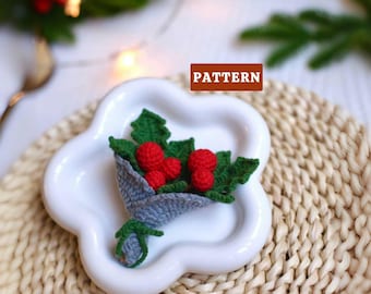 December Birth Flower Holly Mini Bouquet PDF Pattern – Cute & Easy DIY Keychain, Bag Charm, Home Decor – Beginner-Friendly PDF Pattern Gift