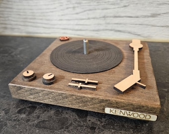 Vintage Plattenuntersetzer Set - Handgemachte Plattenspieler aus Holz - Geschenk für Retro Musik-Liebhaber