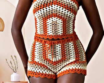 Granny stripes crochet shorts