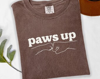 Paws Up Fist Bump Dog Lover T-Shirt, Funny Paw Print Tee, Minimalist Pet Gift, Dog Owner Graphic Crewneck Sweatshirt