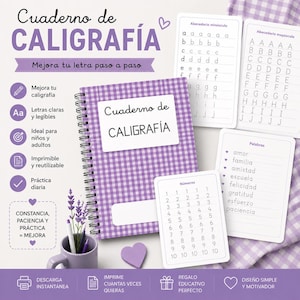 Può includere: Un quaderno di calligrafia viola con motivo a quadretti, rilegatura a spirale e il titolo "Cuaderno de CALIGRAFÍA". Include schede di pratica per lettere e numeri e una tazza con matite. Il testo recita "Mejora tu letra paso a paso."