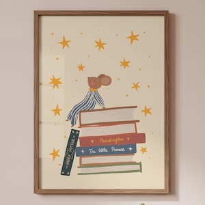 Affiche de souris livresques assise sur des livres d'art mural imprimable, illustration d'animal regardant les étoiles, décoration de coin de livre pour chambre d'enfants, téléchargement numérique