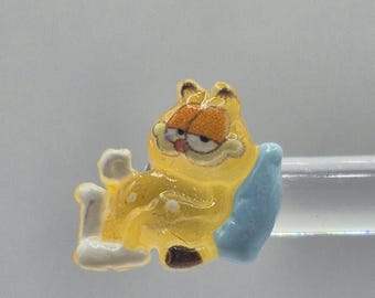 Garfield the cat studs