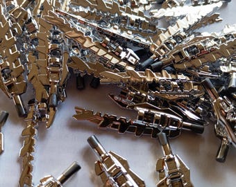 6x Minifigure, Weapon Sword, Serrated with Bar Holder in Chrome Silver