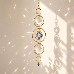 Acchiappasole personalizzato con pietra portafortuna, acchiappasole con fiore di nontiscordardimé, creatore di arcobaleni di cristallo, decorazione commemorativa da appendere alla finestra, regalo personalizzato per la mamma