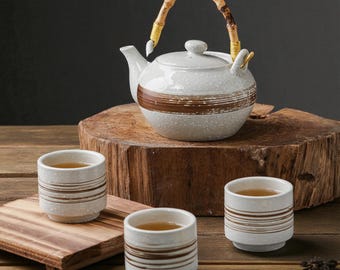 Teiera in ceramica con manico in bambù: elegante regalo per servire il tè