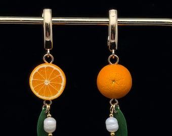 Niedopasowane kolczyki z pomarańczowymi perłami, ręcznie robione, letnie kolczyki z wyrazistym wzorem