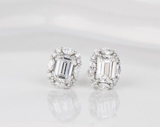 Orecchini A Bottone Con Diamante Solitario Coltivato In Laboratorio 1-6 Carati | Oro 14k Bianco/Giallo, Taglio Rotondo, 4 Rebbi, Chiusura A Vite, Colore F-G VS