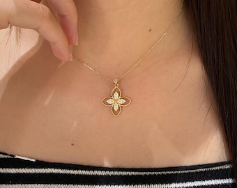 Lab Grown Diamond Clover Necklace, IGI Certified 14K Solid Gold Floral Pendant, Luxury Four Leaf Clover Fine Jewelry