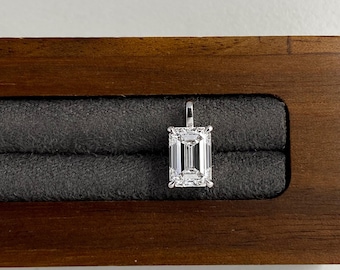 1.5 Carat D VVS2 Emerald Cut Diamond Pendant IGI Certified Lab Grown Diamond Pendant 14K White Gold