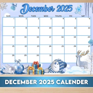 Può includere: Un calendario di dicembre 2025 a tema invernale. La griglia del calendario è azzurra su sfondo bianco. Elementi decorativi: un pupazzo di neve, regali, ornamenti e una renna. Il titolo "Dicembre 2025" è in corsivo.