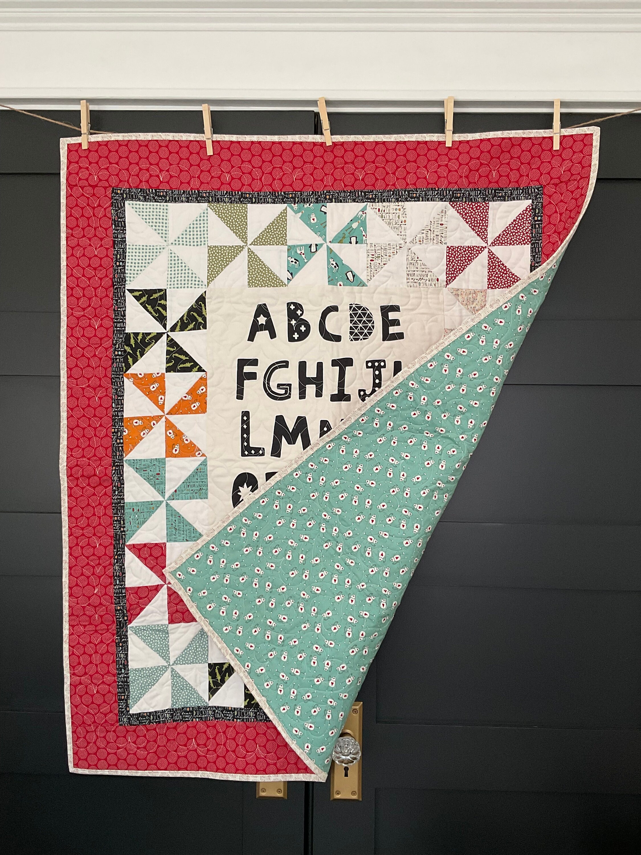 Pinwheel Alphabet Animal Block Quilt - Etsy