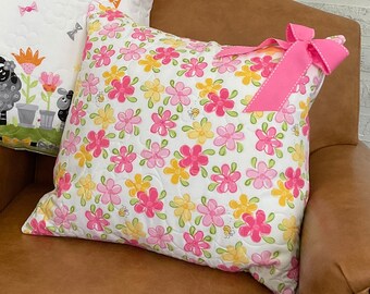 Pretty in Pink Floral Quilted Pillow Cover