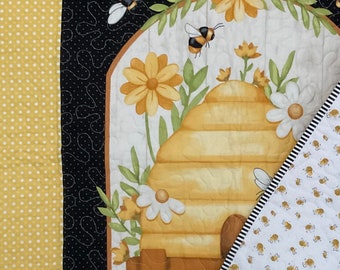 Honeybee Panel Quilt