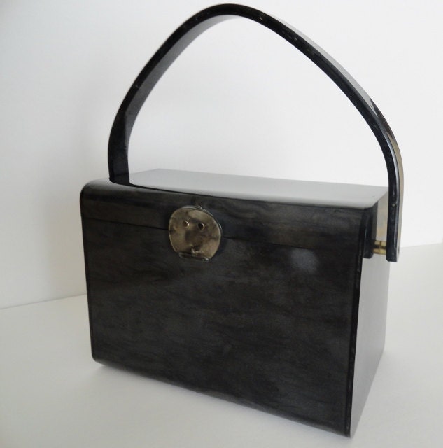 Vtg 1950s Clear Carved Lucite Box Bag – Mint Market
