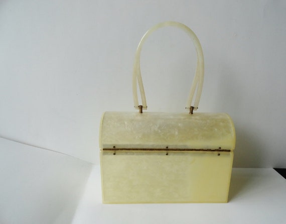 Vintage Handbags|VINTAGE Lucite WEDDING Purse Han… - image 4