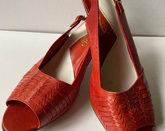 Vintage Red Shoes|RED LEATHER woven Pumps| Red vintage Pumps| Leather Red Women Shoes| Size 7 Genuine Leather Red Sling back Pumps