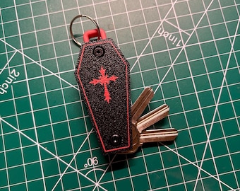 Gothic Coffin Keychain/Key Organizer | Customizable | DnD | Alternative | EDC