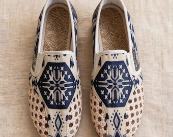 Men's Handwoven Hollow Hemp Shoes, Geometric Jacquard Ethnic Slip-Ons, Summer Vacation Breathable Flats