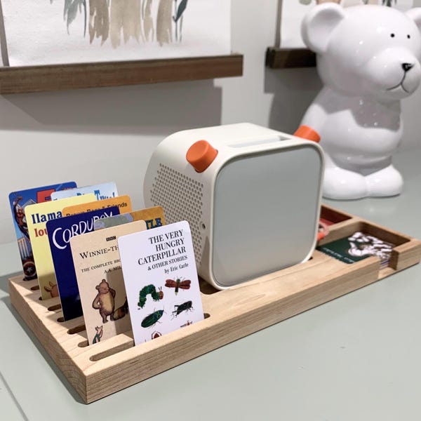 XL Yoto Holder for 3rd Generation - Wooden Yoto Docking Station and Card Organization, Yoto Stand Card Display, Yoto Card Storage