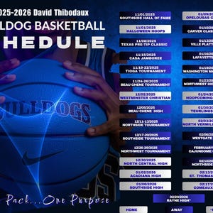 Könnte beinhalten: Ein blauer Basketball mit dem Wort "BULLDOGS" wird vor einem Spielplan für die Bulldog Basketball Saison 2025-2026 gehalten. Der Spielplan enthält Spieldaten, Orte und Teamnamen. Das Nike-Logo ist sichtbar.