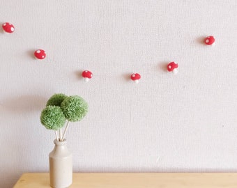 Mushroom Bunting, Toadstool Garland, Fairy Garden Decoration, Garden Party Decor, Party Bunting, Felt Garland, Felt Mushroom, Pixie