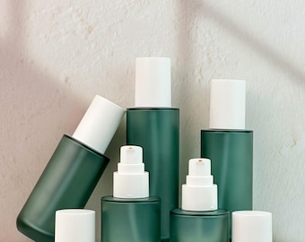 Green Glass Skincare Glass Bottles, Lotion Pump Bottles & Cream Jars, Suitable for Essential Oils, Moisturizers, and Serums, Gift Ready Set.