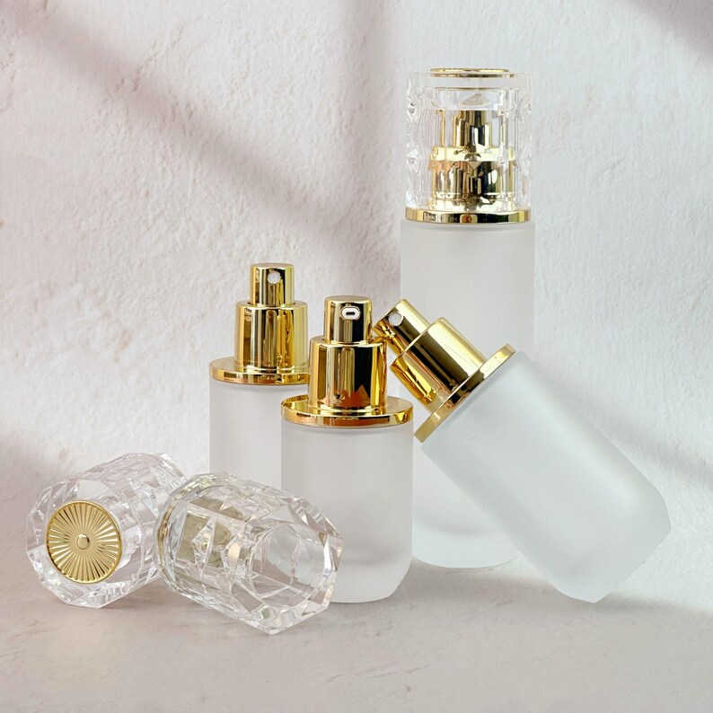 Lyxiga frostade glasflaskor med lotion och spray, återfyllningsbara hudvårdsförpackningar, tom kosmetikaflaska med kristallkork för toner, serum bild 4