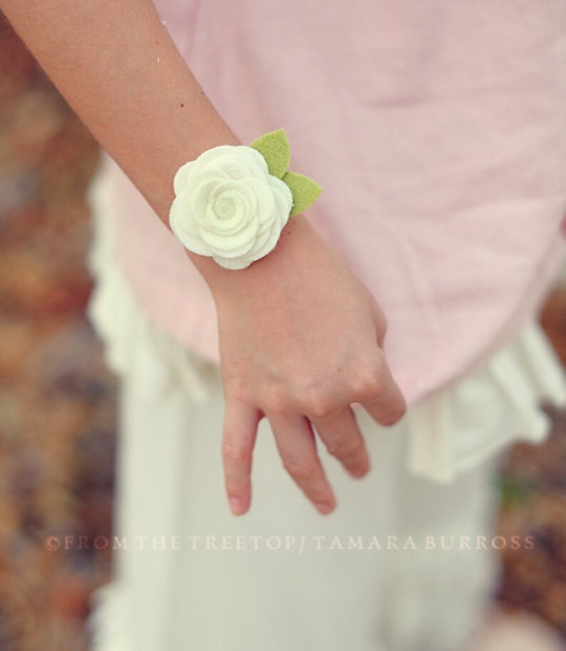 Flower Corsage/bracelet 30 COLORS Mother's Day Corsage Etsy