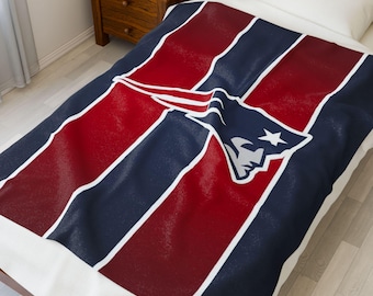 New England Patriots Plush Blanket - Soft Decorative Throw