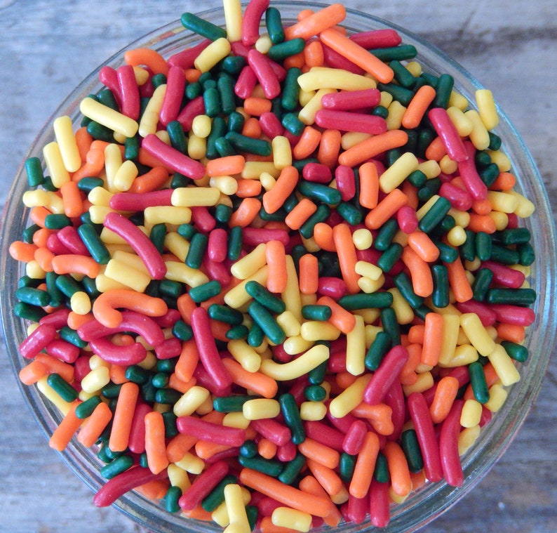 for your Cupcakes and Cake Pops Sprinkles 6 oz Strawberries Fiesta Rainbow Jimmies Mix Chocolate Dipped Pretzels Cookies