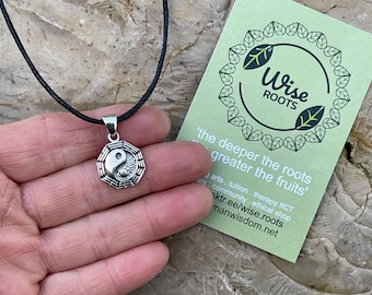 Pingente Yin Yang Bagua em prata de lei 925 com gravuras, amuleto da sorte Feng Shui.