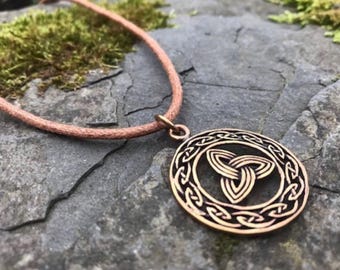 Pingente Triquetra Celta Bronze – Mandala, Cordão Vegano