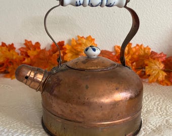 Vintage Copper Teapot with Porcelain Handle – Rustic Patina Charm