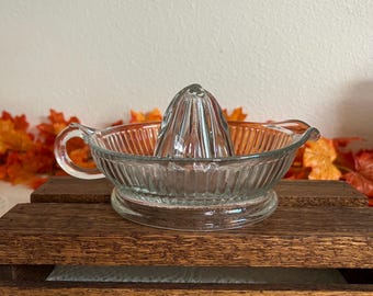 Vintage Glass Citrus Reamer – Ribbed Juicer with Pour Spout, 7” Wide
