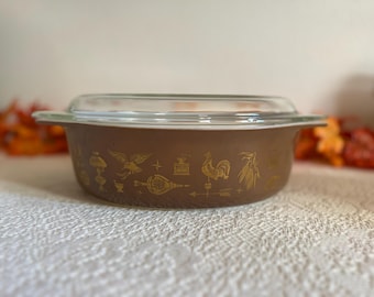 Vintage Pyrex 045 Early American Casserole Dish – 2.5 Qt, Gold Pattern