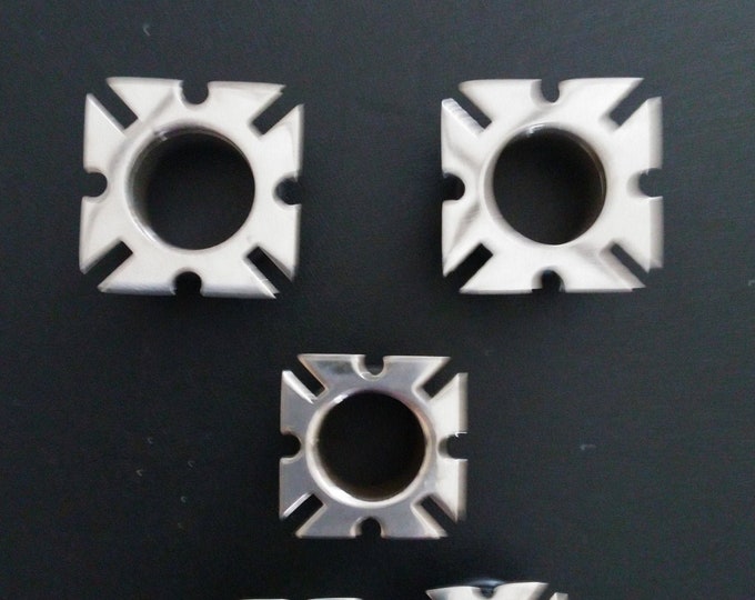 Pierced Large Gauge Ear Tunnels Chainsaw Link Design with Black O-Ring Various Sizes bodyjewelryretainerstore.com