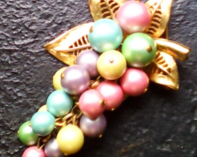 Vintage Antique Art Deco Grape Brooch Multicolored Beads for Grapes Vintage Jewelry Vintage Women's Fashion Accessories  bodyjewelryretainer
