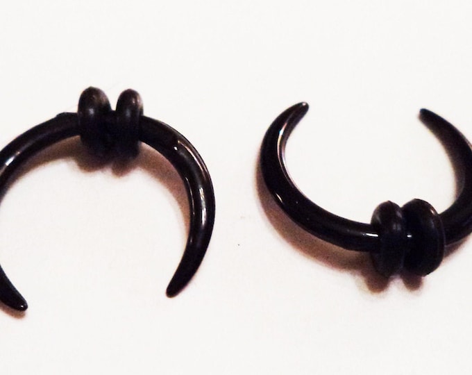 12G Ear Stretcher U-Shaped Black Buffalo Taper Retainer Black O-Rings for Ears, Brow, Nipples, Personal Piercing bodyjewelryretainertore.com