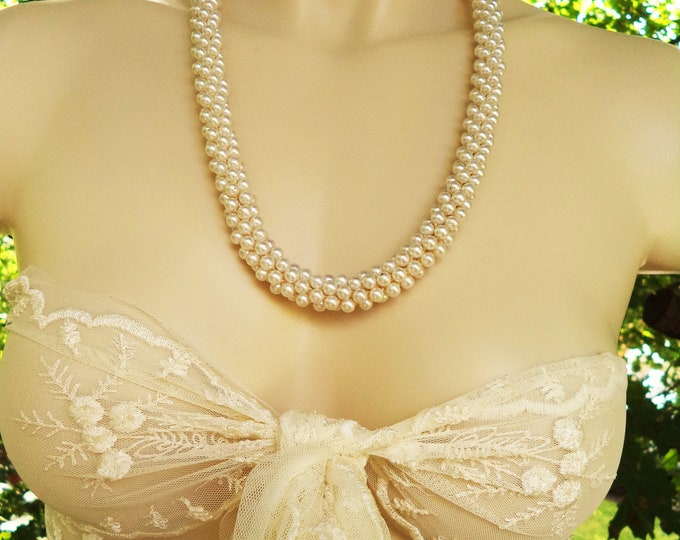 Valentine's Day Gift 12-Inch Vintage Faux Pearl Crochet Rope Necklace Lightweight Over the Head Design