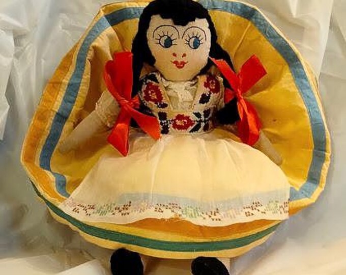 Vintage Mexican Festival Cloth Doll – Handmade 1940s Heirloom with Vibrant Braids, Festive Attire & Crocheted Bib – 13” Tall – Display Only