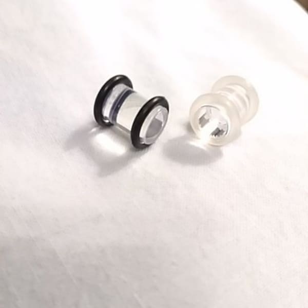 0G Ear Plug Medical Jewelry Retainer Solid Clear Acrylic 1/2 Half Inch Long with White Clear or Black O Rings