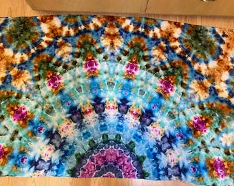 IJsgeverfd half mandala-tapijt