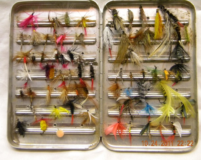 Vintage Fly Fishing Flies Hand Tied 75 Flies/lures Etsy