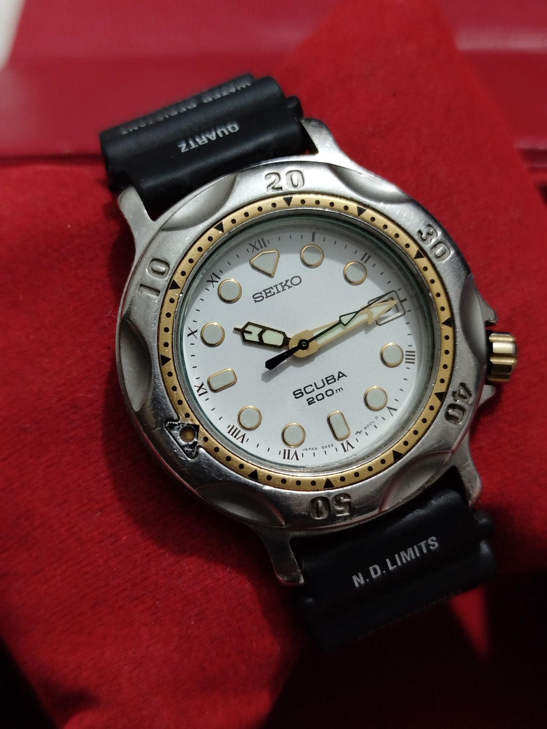 Vintage Seiko Scuba Diver 200M 5H25 6000 Rotating Bezel 39MM Date