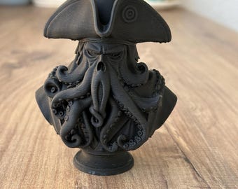 Oktopus-Pirat Büste - 3D Gedruckte Schwarze Skulptur - Nautisches Fantasy Dekor für Zuhause oder Büro