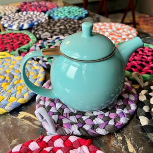 Salvamanteles con forma de camiseta - Salvamanteles individual - Diseño Mandala Sostenible