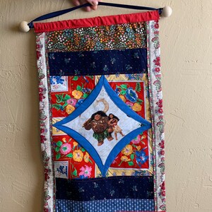 Pin Display Wall Hanging Mini Quilt Cathedral Square Design Moana and Maui